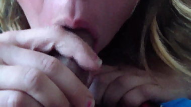 She likes the taste of my creampie