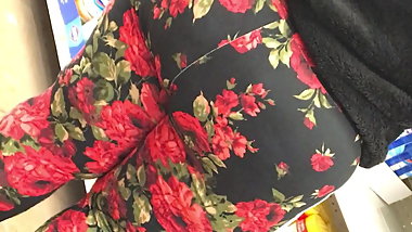 Mega booty bbw ebony in floral leggings