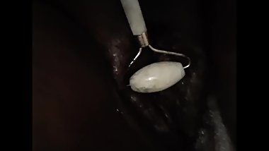 Dark Choclit Pussy + Jade Roller =