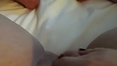 My BBW Wife masturbates and shows her sexy feet