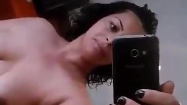 Tunisienne montre sa chatte